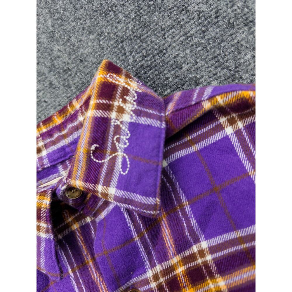 Disney Hocus Pocus Cakeworthy Purple Flannel Shirt Amuck Size Small - Picture 2 of 4